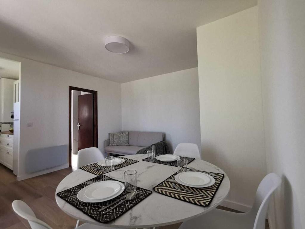 Bas De Villa Au Calme Villeneuve-Loubet Dış mekan fotoğraf
